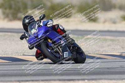 media/Jan-15-2026-Racers Edge (Thu) [[dfebeb70ab]]/3-B Group/Session 4 (Turn 5)/